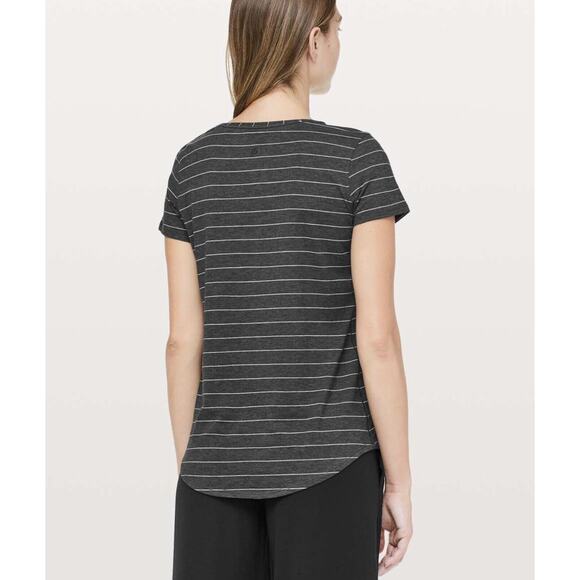 Lululemon Love Crew III Short Serve Stripe Shirt Heathered Black White Size 6 - Picture 2 of 10